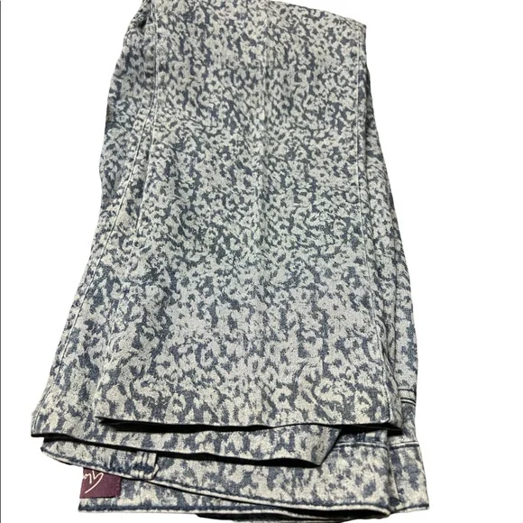 Gloria Vanderbilt (Amanda) Girls Size 14 Blue Jeans - Picture 2 of 4